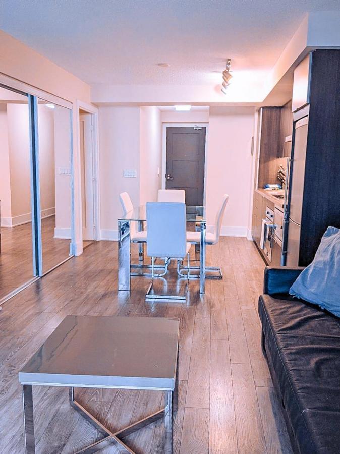 Toronto Lofts Apartment Exterior photo